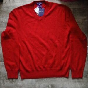 Alan Flusser V-Neck Sweater in Bold Red